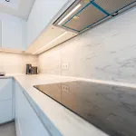 Stunning Views, Terrace, Pool, Wifi & Near Centre Apartmán
