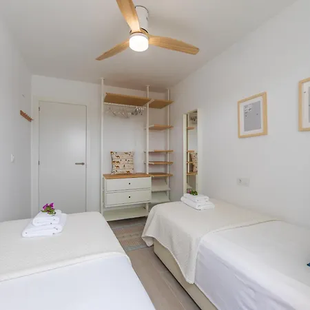 Stunning Views, Terrace, Pool, Wifi & Near Centre Tarifa