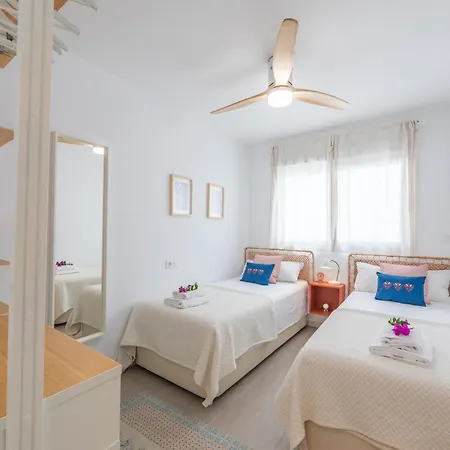 Stunning Views, Terrace, Pool, Wifi & Near Centre Tarifa
