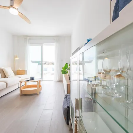 Apartment Stunning Views, Terrace, Pool, Wifi & Near Centre Tarifa